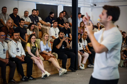 İzmir’de yapay zeka için yeni iş birlikleri