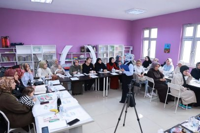 Kocaeli'de Gebze Okur Projesi'nde veli ve öğretmen buluşma